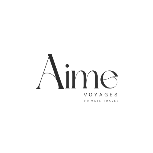aime voyage logo 