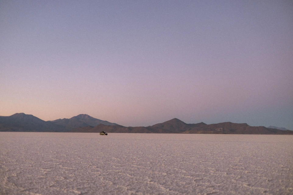Salar d’Uyuni, Bolivie – paysage spectaculaire de désert de sel blanc en Amérique du Sud