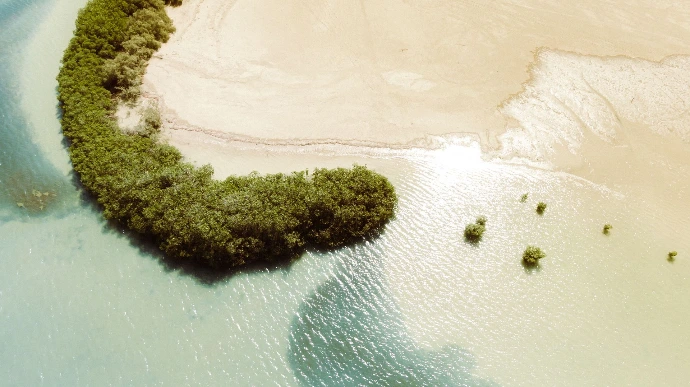 ue aérienne des dégradés de bleu typiques de l'océan Indien